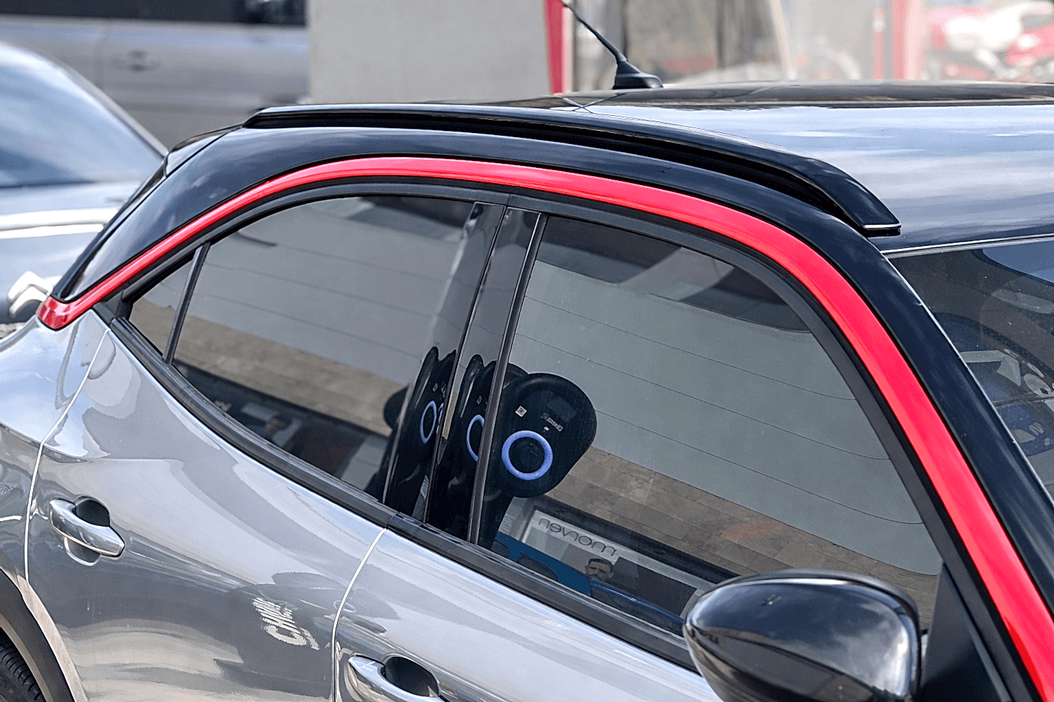 Opel Mokka 2021 Sonrası Tavan Çıtası Parlak Siyah